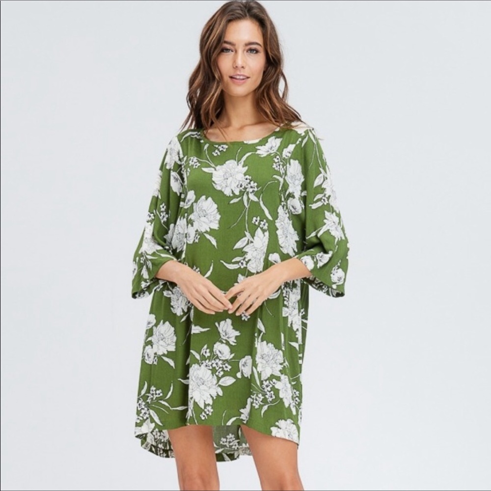 Fully lined knee length dress, 3/4 length sleeves